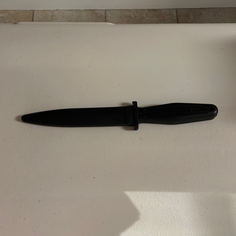 NWOT Hard Training Dummy Knife - Picture 1 of 3